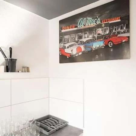 - Nice New York Apartment In The Heart Of Duisburg - Betten & Sofa - 5 Mins Central Station Hbf - Big Tv & Wifi - Exterior foto
