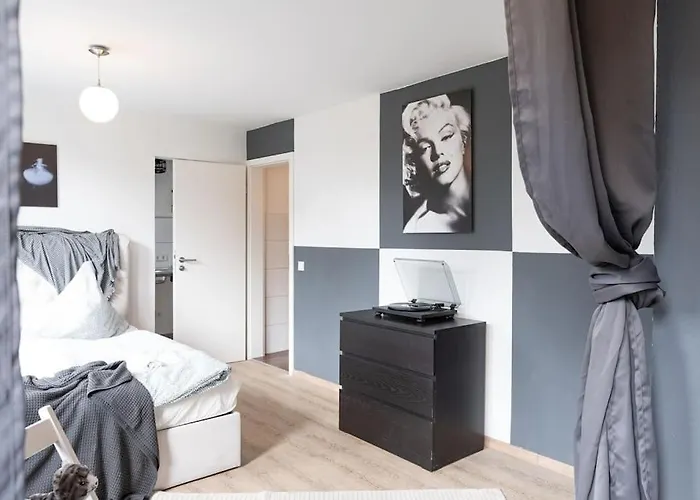 - Nice New York Apartment In The Heart Of Duisburg - Betten & Sofa - 5 Mins Central Station Hbf - Big Tv & Wifi -